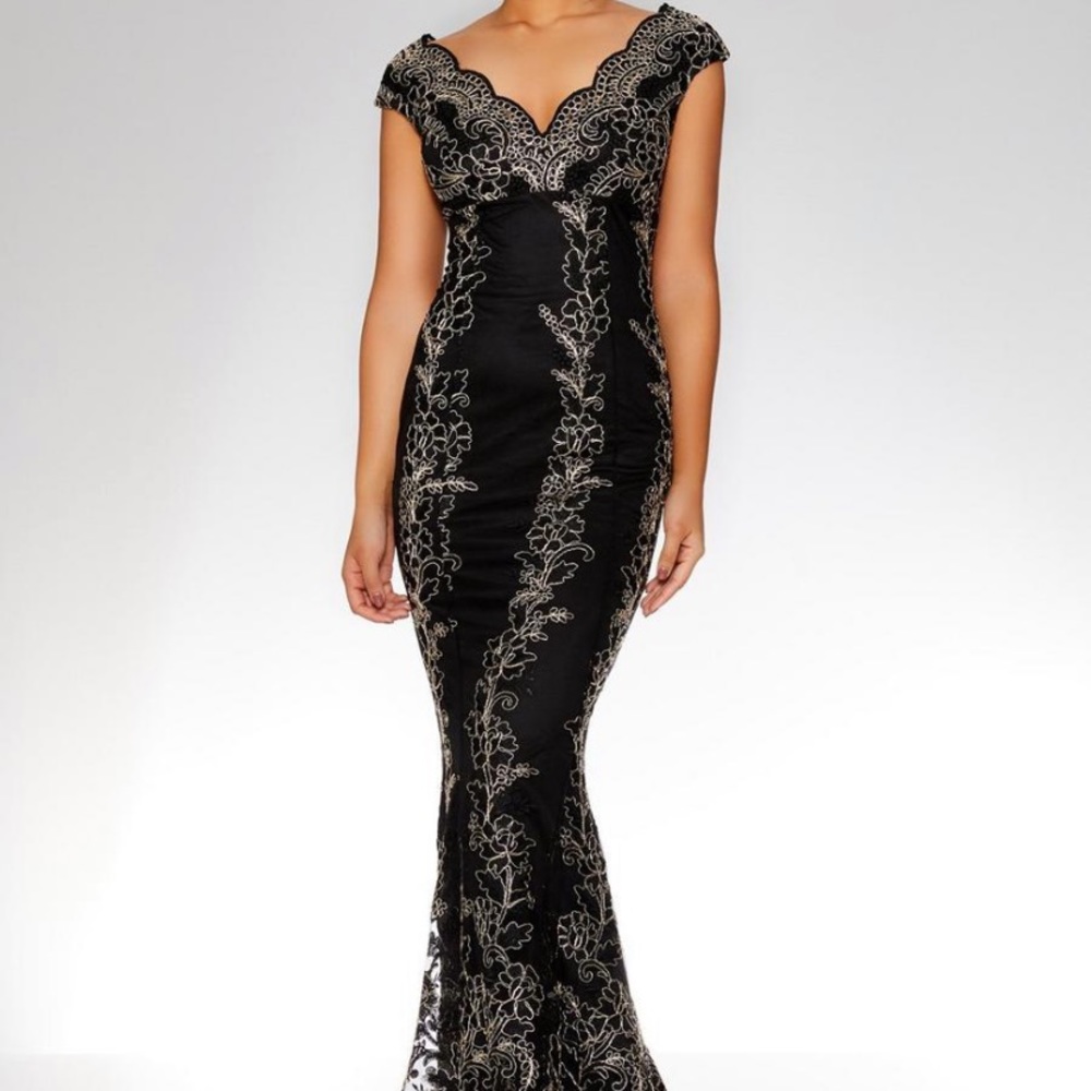 *Never Worn* Black & Gold Fishtail Maxi Dress